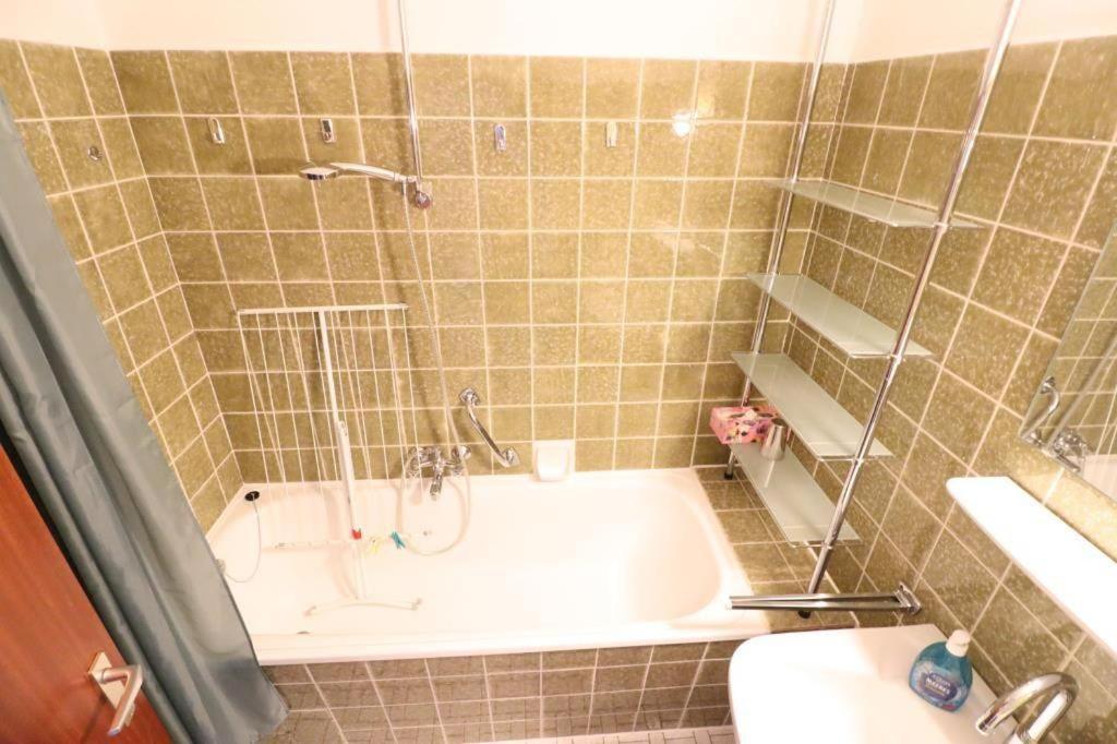 Frauenpreiss-309 Apartment *